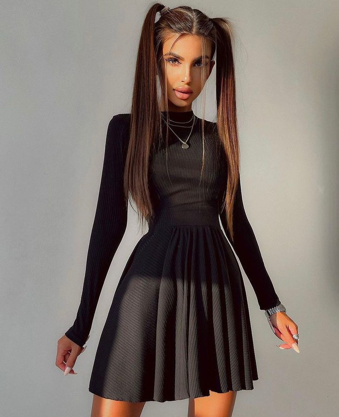 Long-sleeved Dress With Hollow Design Fashion